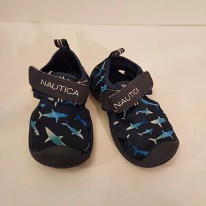 Nautica Shark Print Protective Water Shoes, Closed-Toe Sport Sandal in Size 5